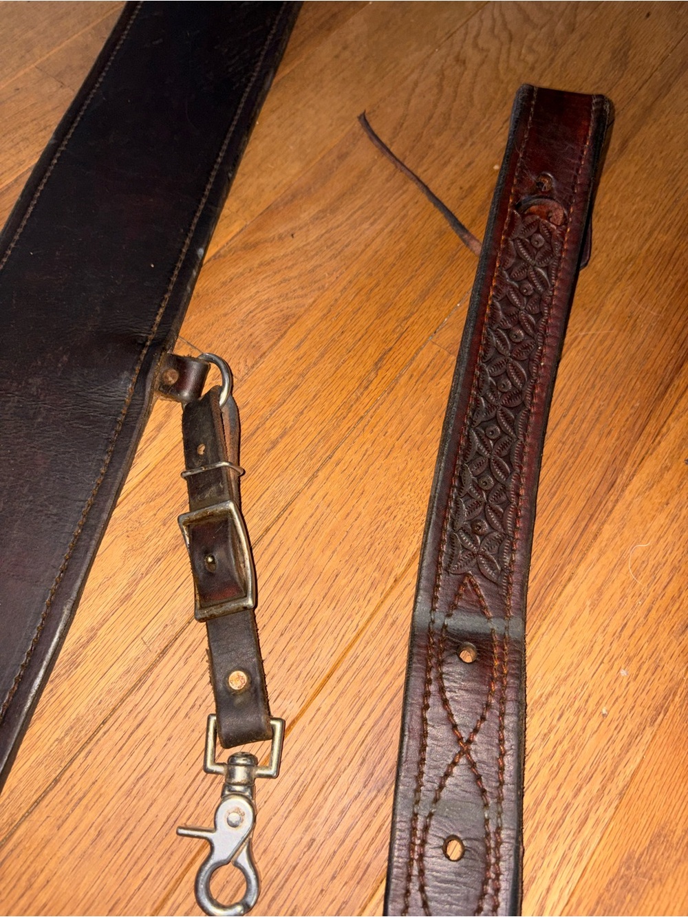 Back cinch - Picture 3 of 6